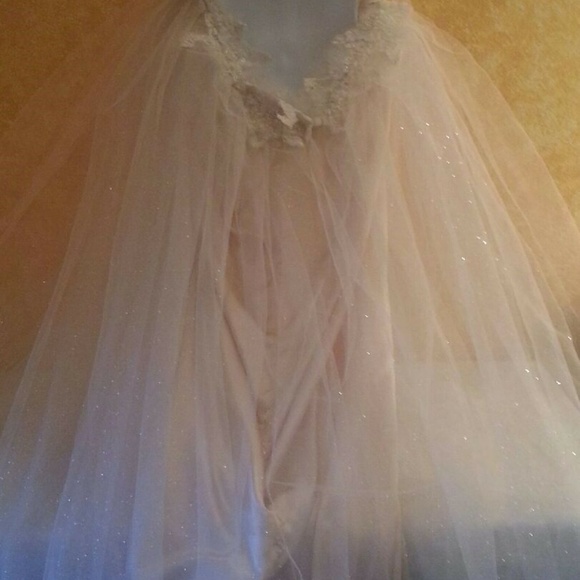Lady Rose Ivory Lace Tulle  Backless Ballgown - Picture 4 of 8